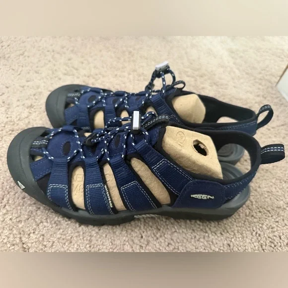 Keen women’s sandals size 9.5 new without box anti odor anatomic footbed NWOT - Picture 2 of 8